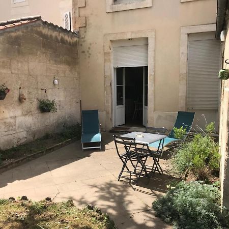 -Le Petit Rochelais- Centre Ville, Stationnement, Netflix - Ideal Couples, Familles, Business Niort Exterior foto